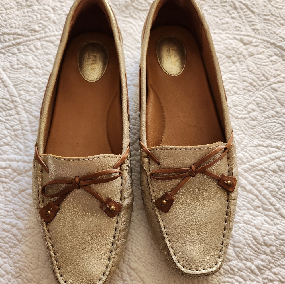 CLARKS Artisan Loafers 10 Gold